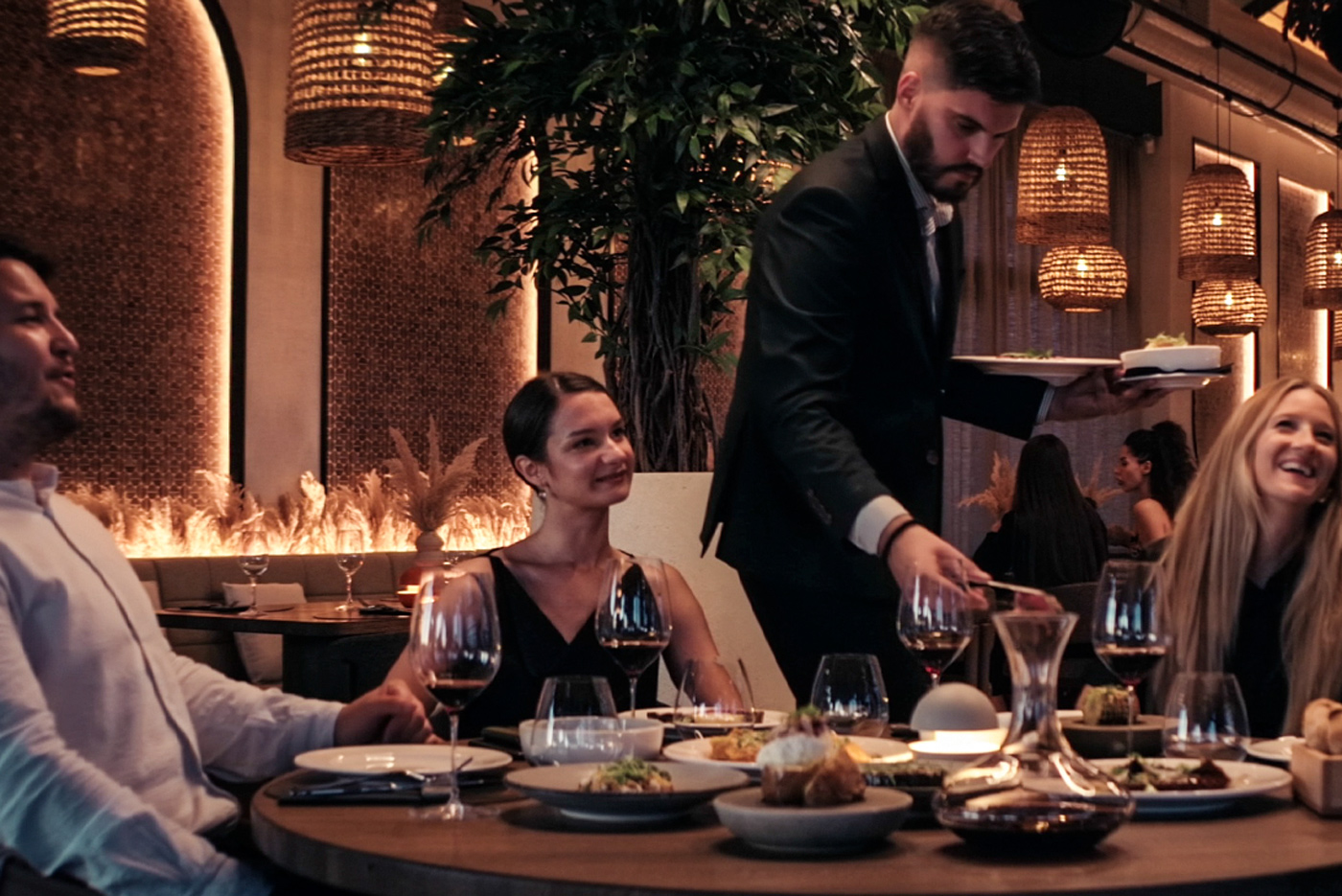 Hospitality service and dining atmosphere